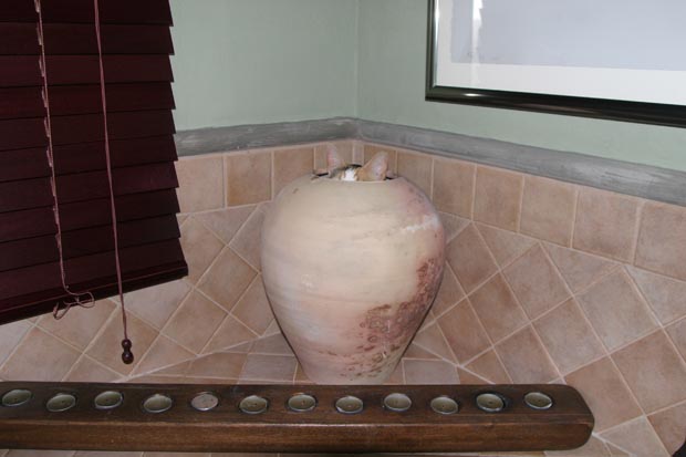 28.tipper_vase