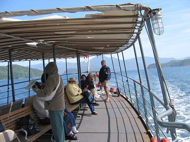 07-tikkers_boat